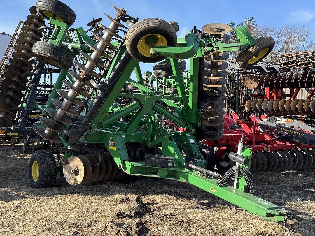 Image of John Deere 2623VT Primary image