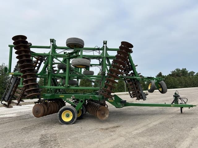 Image of John Deere 2623VT equipment image 3