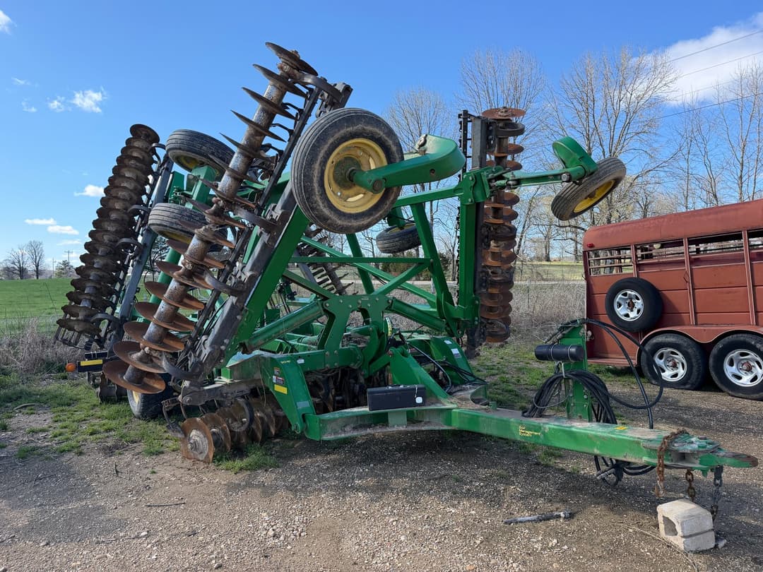 Image of John Deere 2623VT Primary image