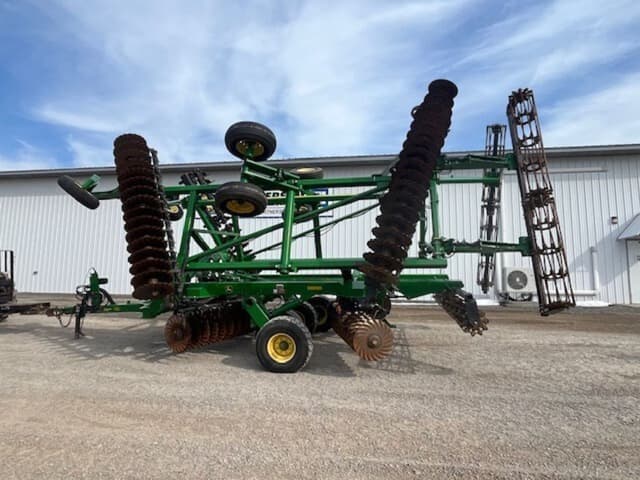 Image of John Deere 2623VT equipment image 1