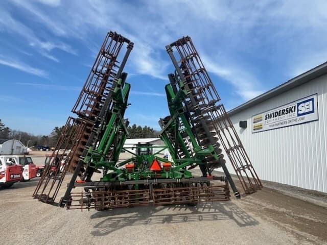 Image of John Deere 2623VT equipment image 3