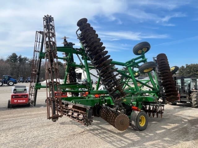 Image of John Deere 2623VT equipment image 4