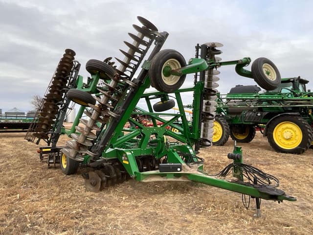 Image of John Deere 2623VT equipment image 2