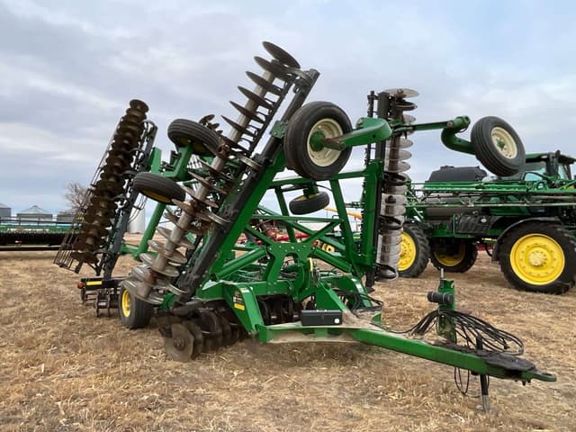 Image of John Deere 2623VT equipment image 3