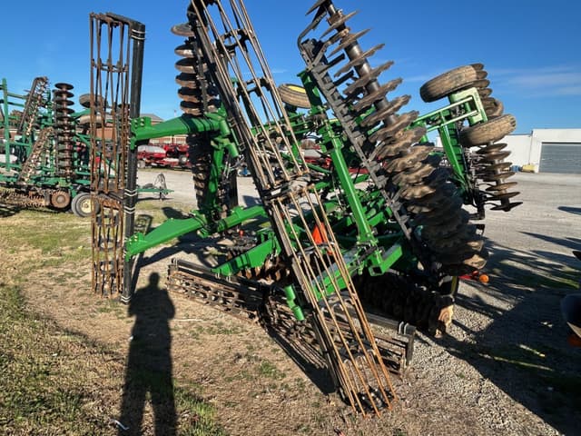 Image of John Deere 2623VT equipment image 3