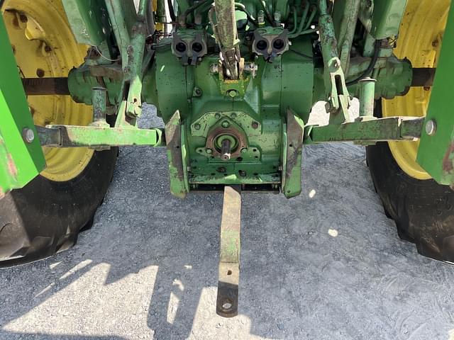 Image of John Deere 2640 equipment image 3