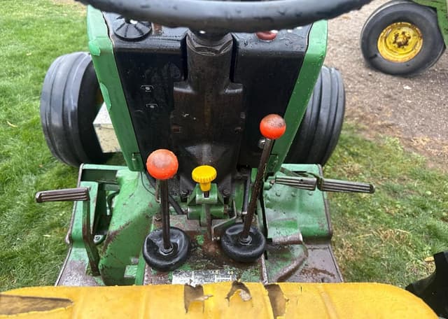 Image of John Deere 2640 equipment image 2