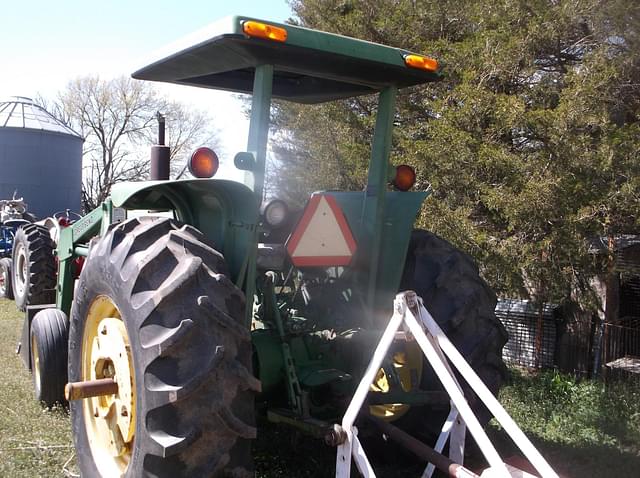 Image of John Deere 2640 equipment image 2