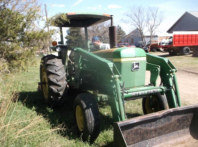 Image of John Deere 2640 equipment image 4