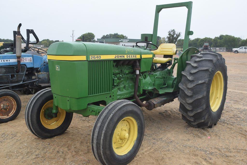 Image of John Deere 2640 Primary image