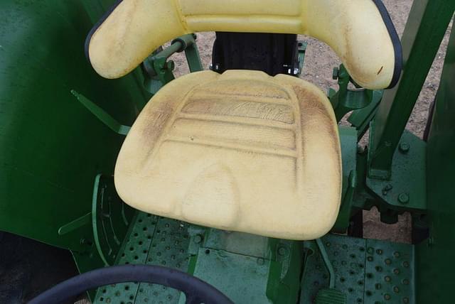 Image of John Deere 2640 equipment image 4