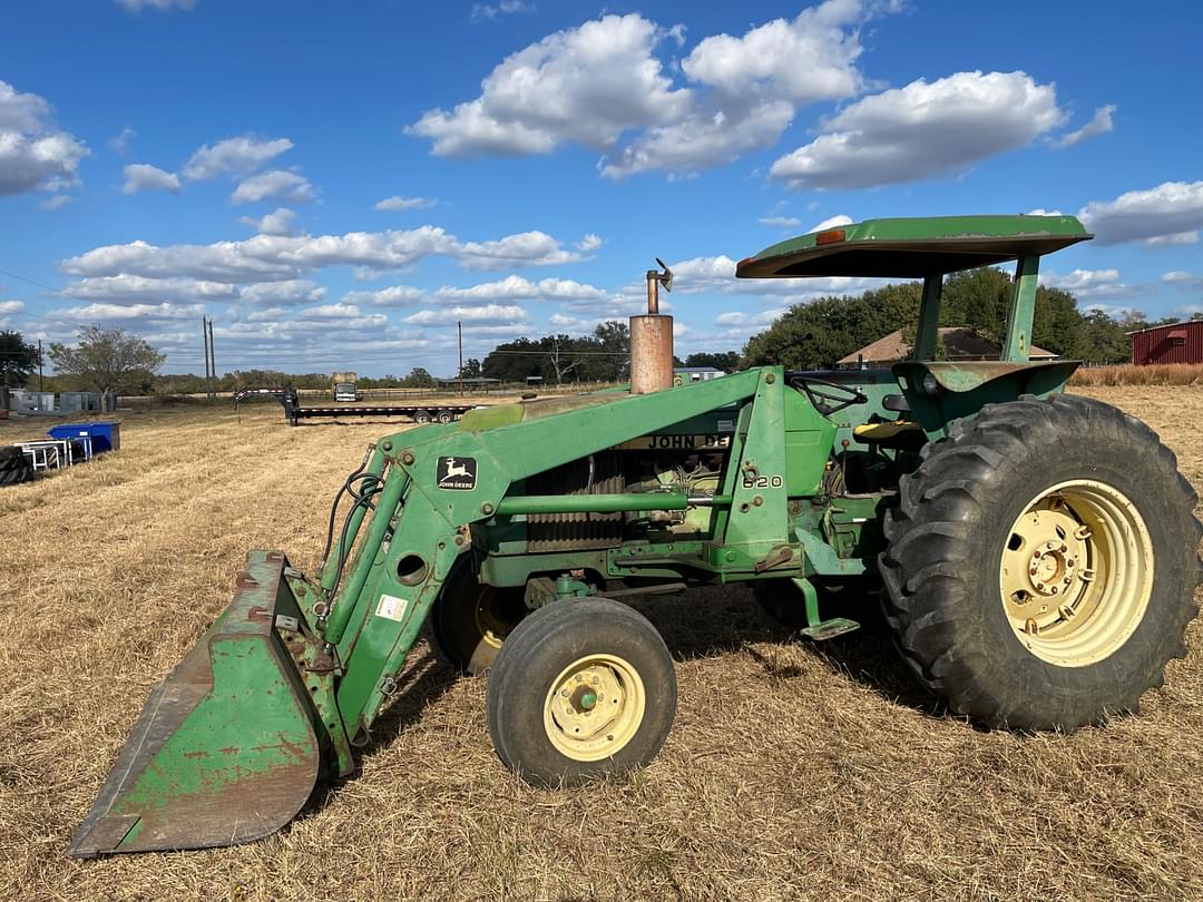 Image of John Deere 2640 Primary image