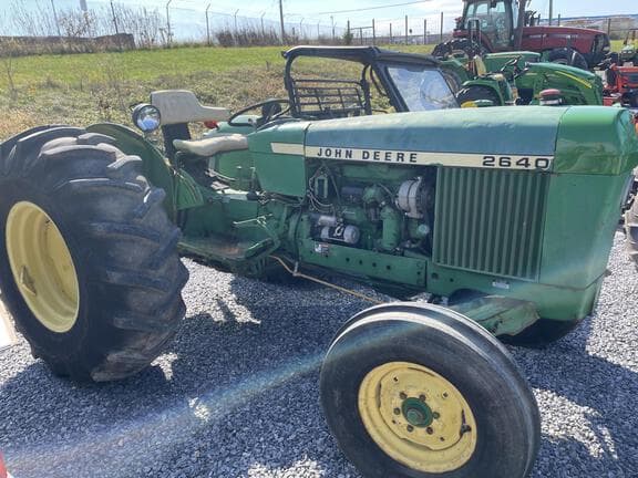 Image of John Deere 2640 equipment image 4