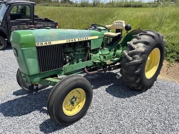 Main image John Deere 2640