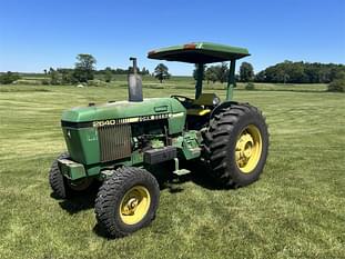 John Deere 2640 Equipment Image0