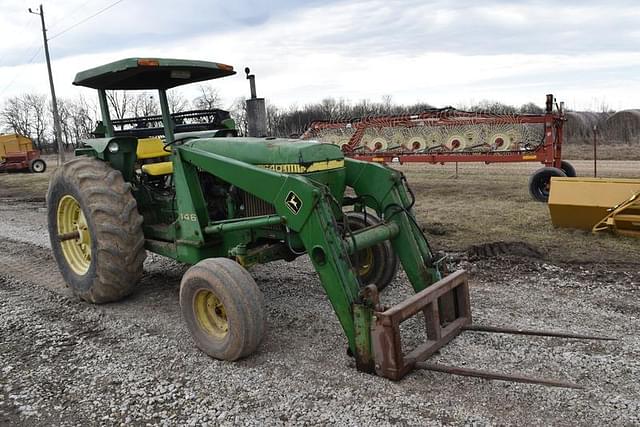 Image of John Deere 2640 equipment image 2