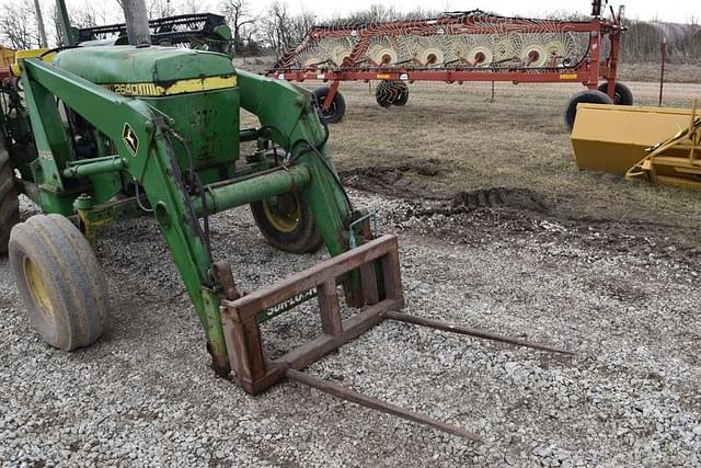 Image of John Deere 2640 equipment image 3