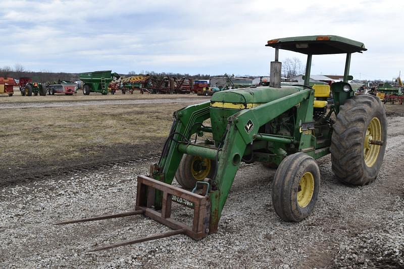 Image of John Deere 2640 Primary image