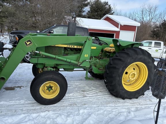 Image of John Deere 2640 equipment image 1