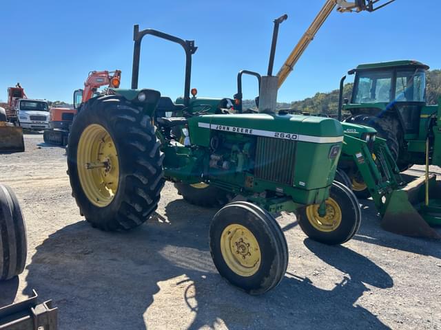 Image of John Deere 2640 equipment image 1