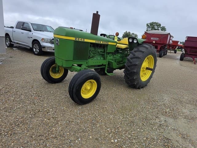 Image of John Deere 2640 equipment image 3