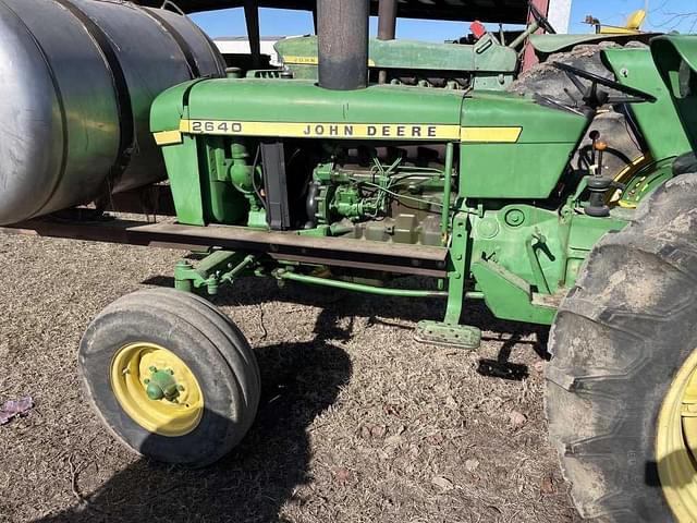 Image of John Deere 2640 equipment image 4