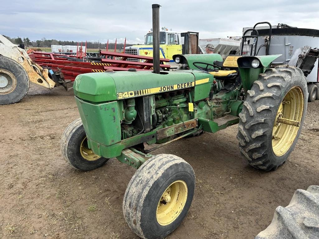 Main image John Deere 2640