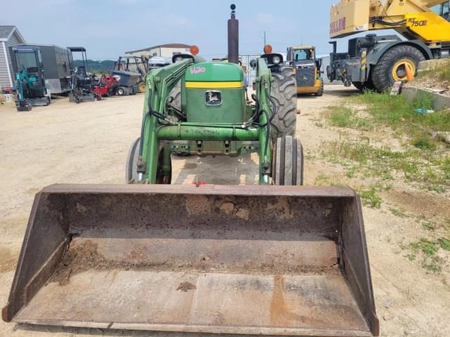 Image of John Deere 2640 equipment image 2