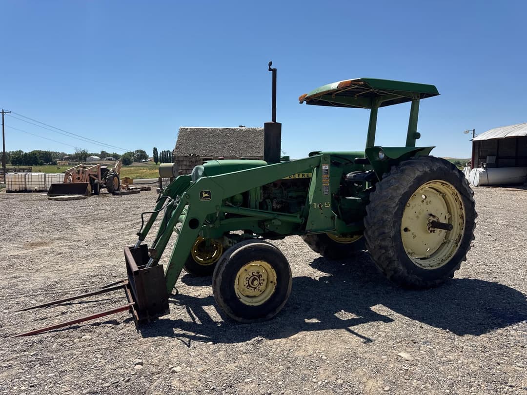 Image of John Deere 2640 Primary image