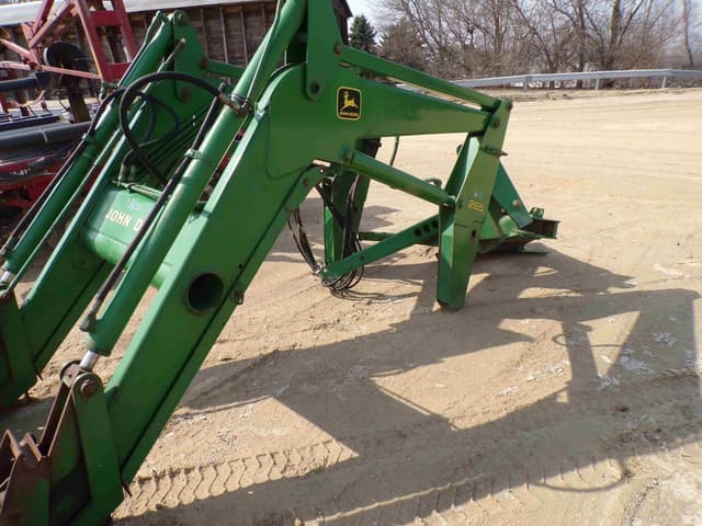Image of John Deere 265 equipment image 3