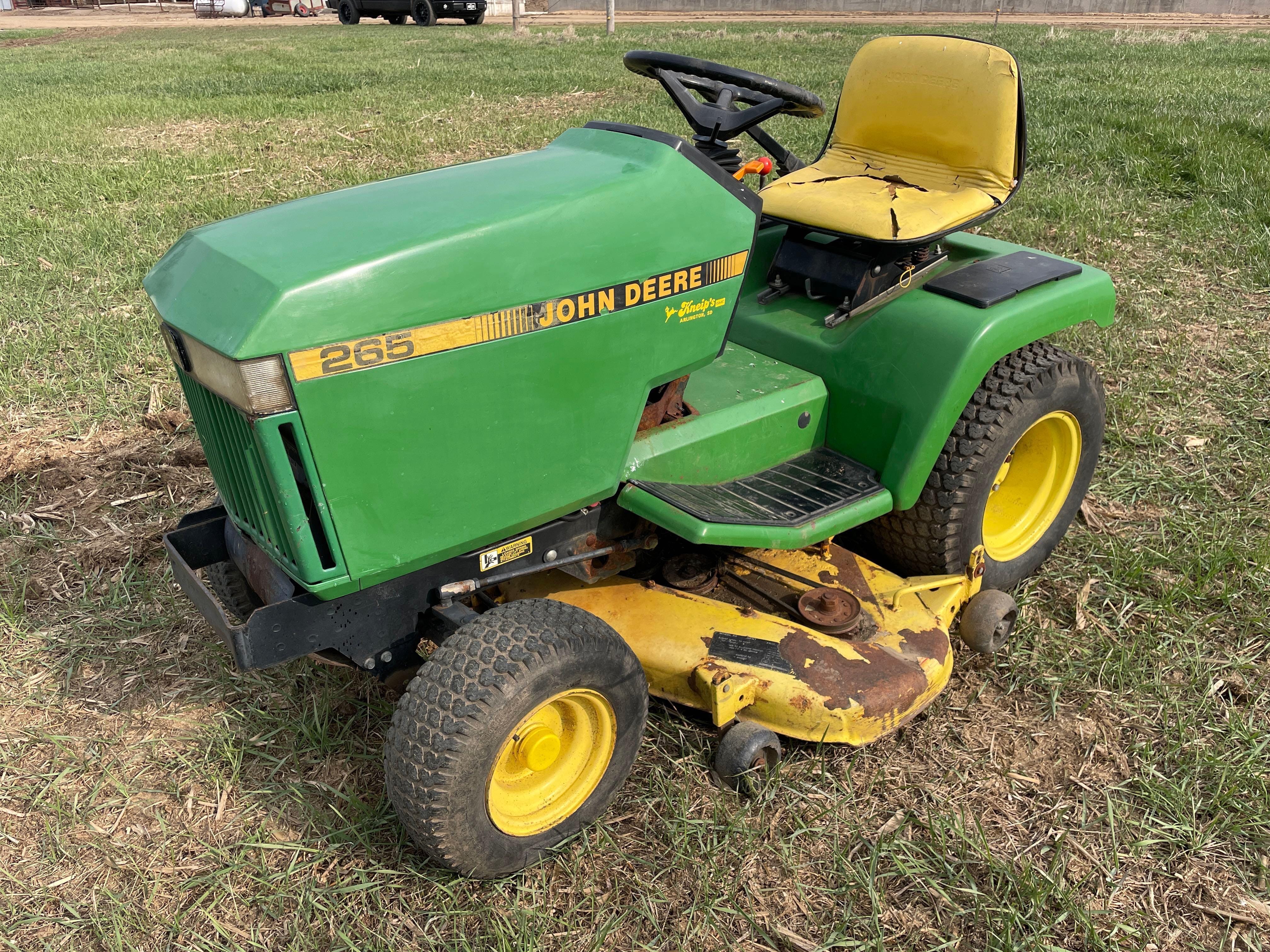 Main image John Deere 265