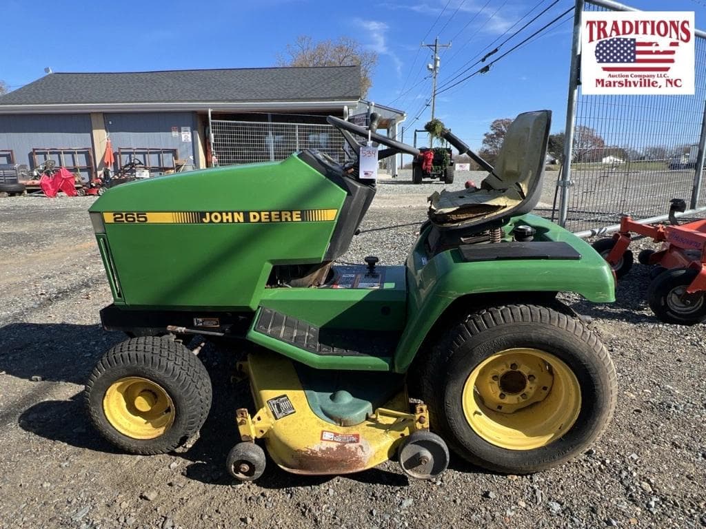 Image of John Deere 265 Primary image