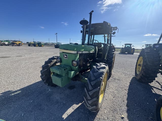 Image of John Deere 2650 equipment image 1
