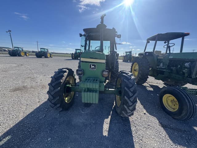 Image of John Deere 2650 equipment image 2