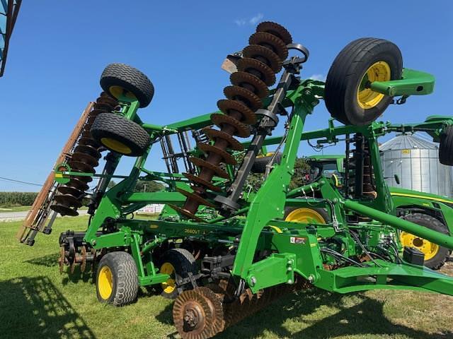 Image of John Deere 2660VT equipment image 2