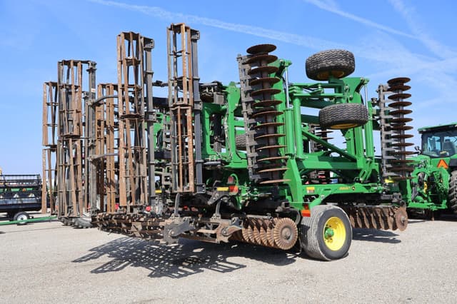 Image of John Deere 2660VT equipment image 3