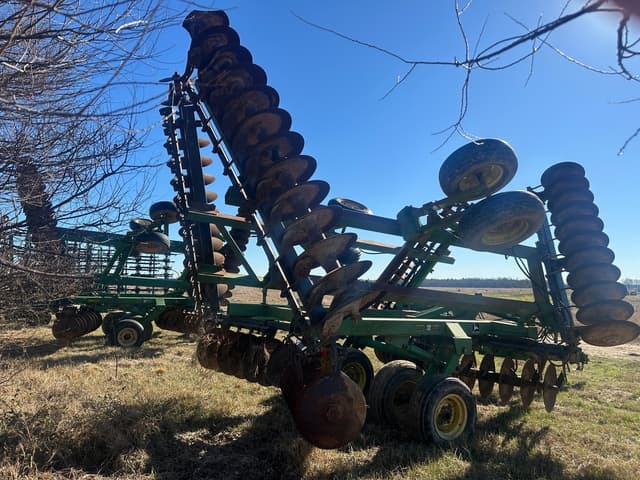 Image of John Deere 630 equipment image 2