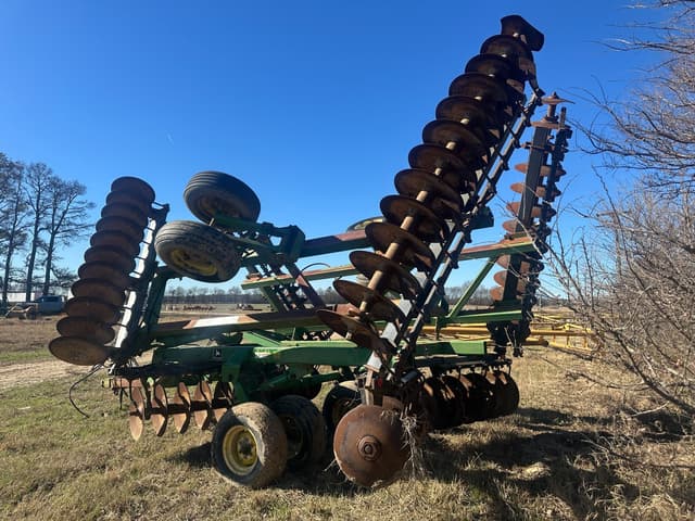 Image of John Deere 630 equipment image 3