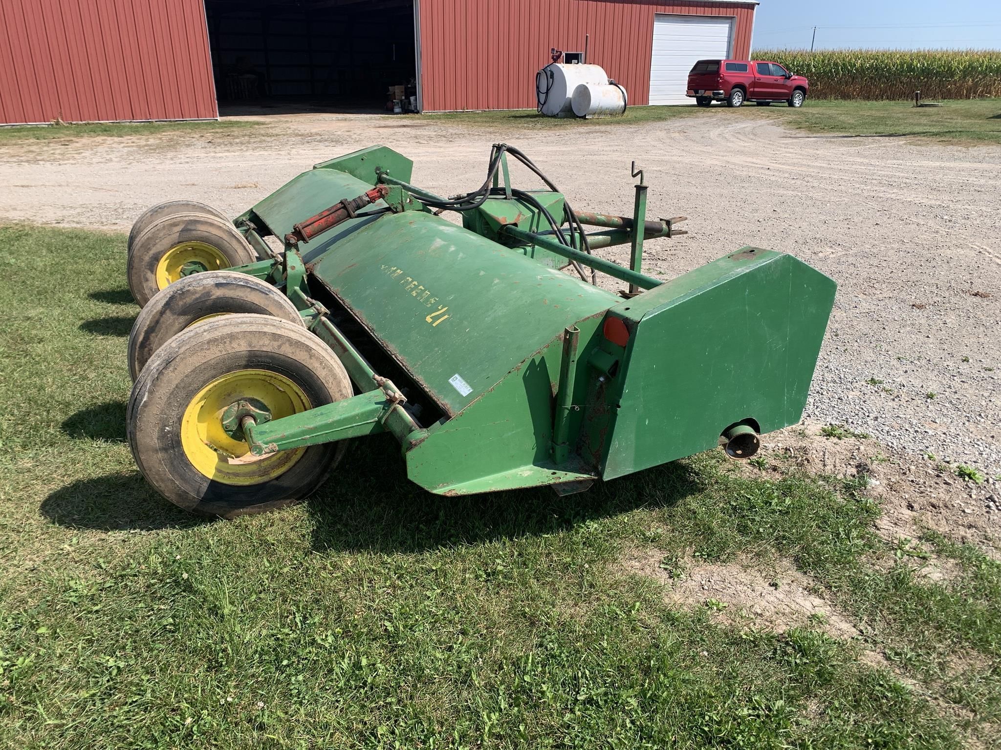 Main image John Deere 27