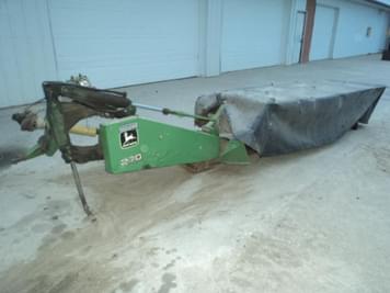 Main image John Deere 270