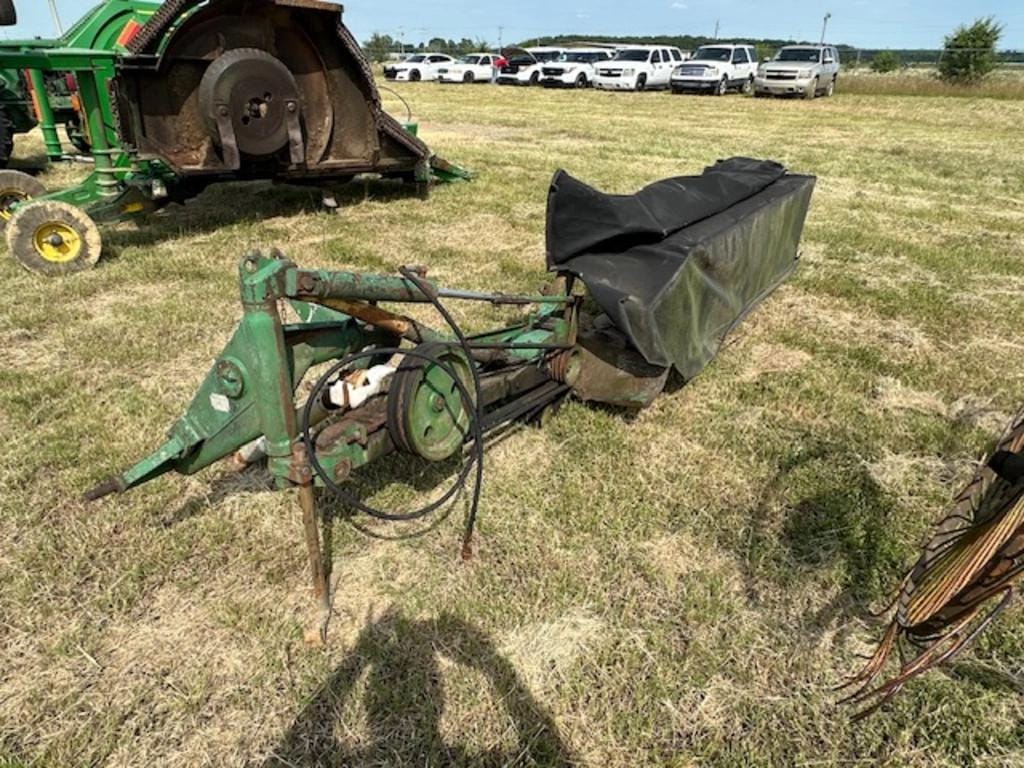 Main image John Deere 270