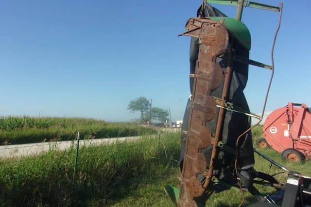 Image of John Deere 270 equipment image 3