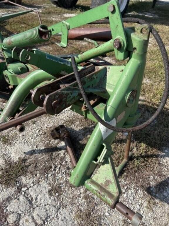 Image of John Deere 270 equipment image 1