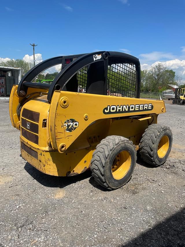 Image of John Deere 270 equipment image 2