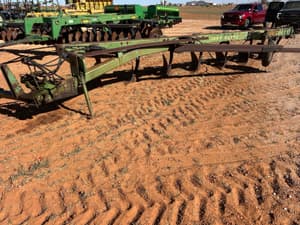 John Deere 2700 Image