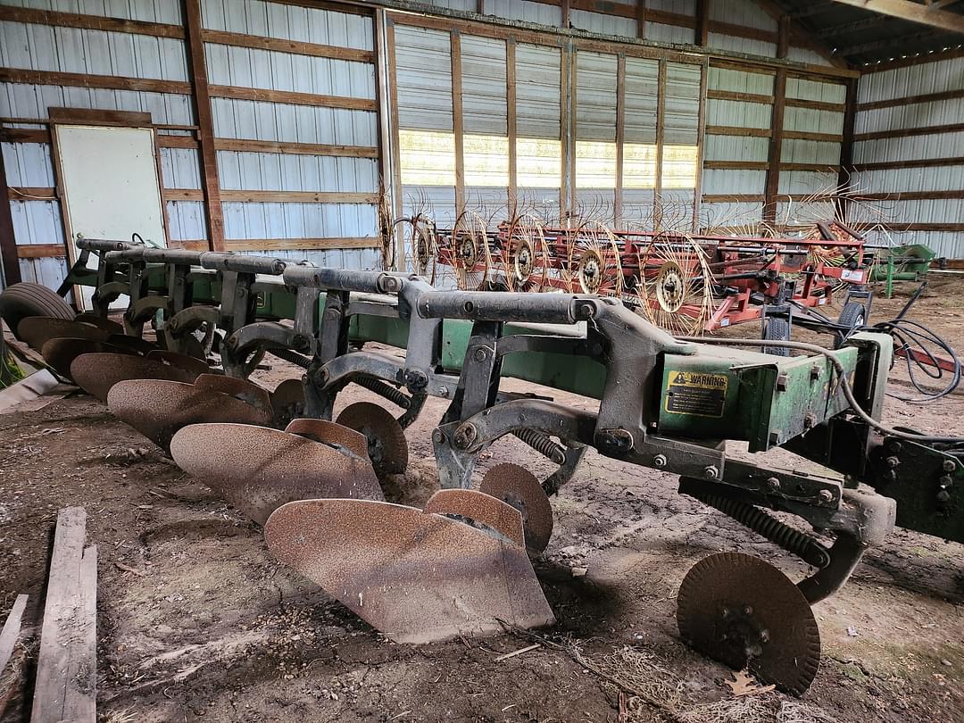 Image of John Deere 2800 Primary image