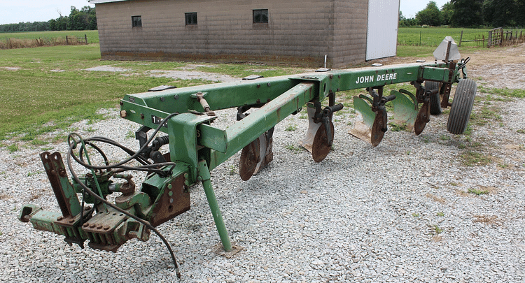 John Deere 2700 Tillage Plows For Sale 