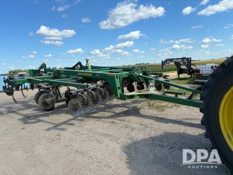Image of John Deere 2700 equipment image 1