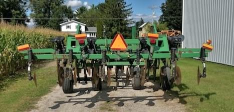Image of John Deere 2700 equipment image 4