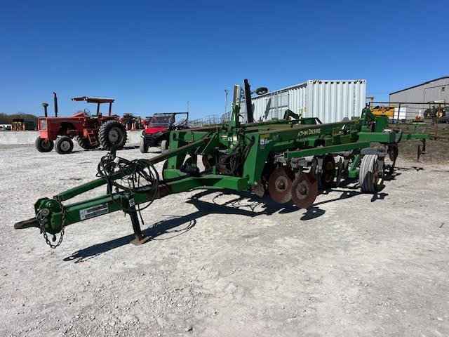 Image of John Deere 2700 Primary image